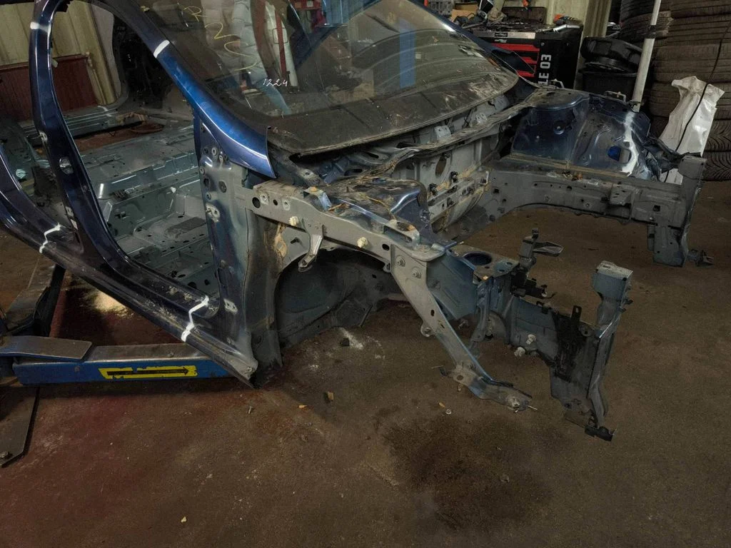 Front quarter panel – right