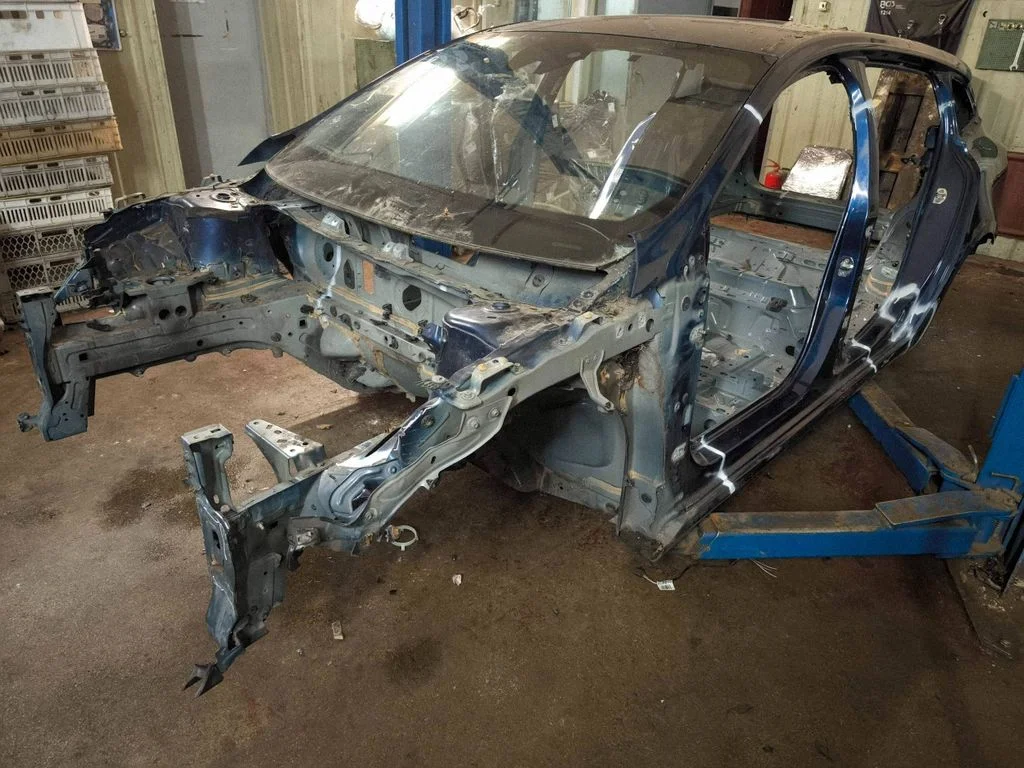 Front quarter panel – left