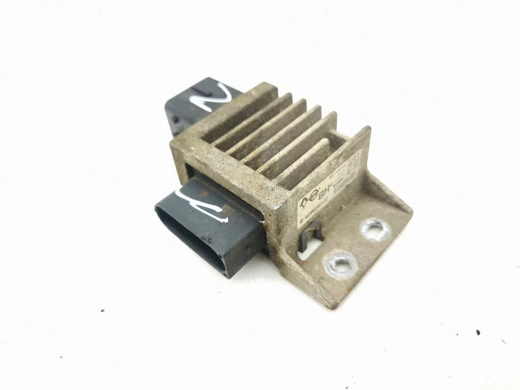 Kvēlsveču priekšuzsildes relejs 271203982R
