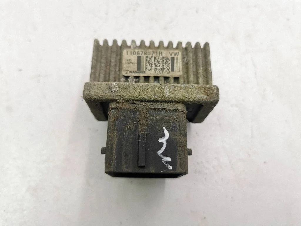 Glow plug pre-heat relay 110678071R