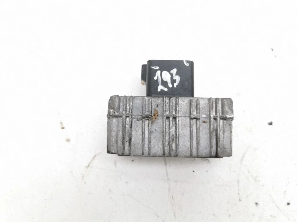 Glow plug pre-heat relay 09132691