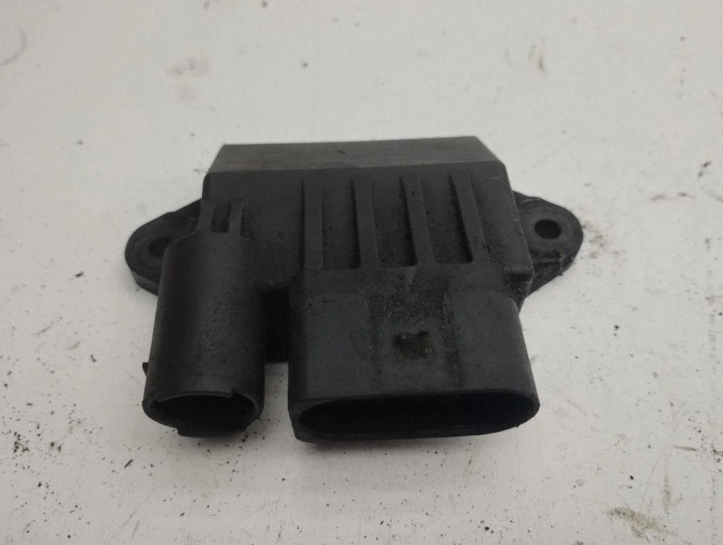 Glow plug pre-heat relay A6429002800