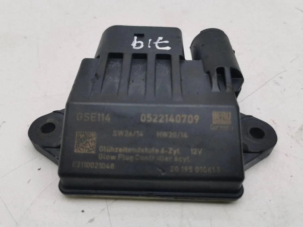 Kvēlsveču priekšuzsildes relejs 0522140709