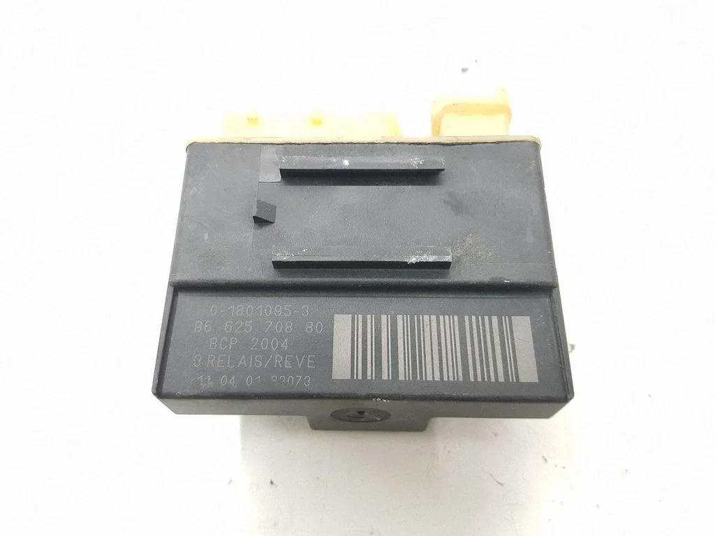 Glow plug pre-heat relay 9662570880