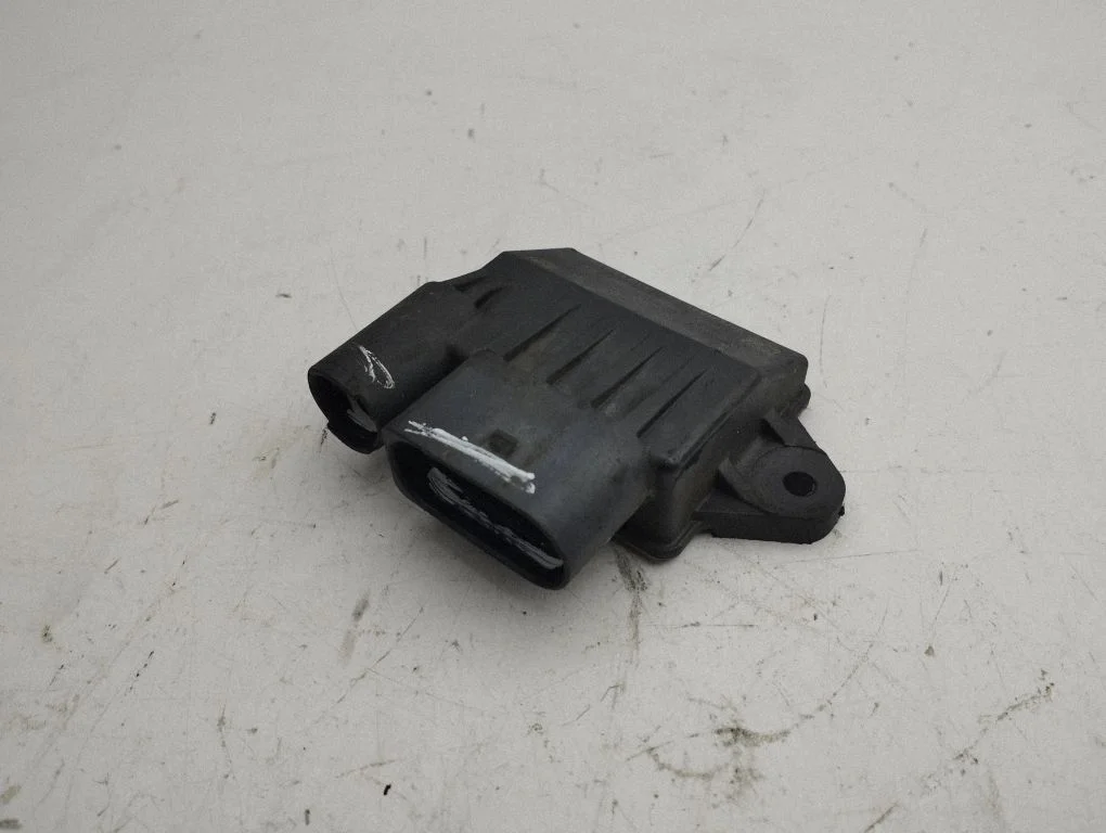Glow plug pre-heat relay – Mercedes-Benz CLS-Class C218 X218 (2011-2017)