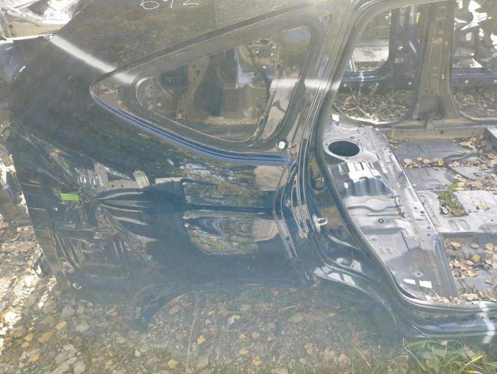 Rear quarter panel – right