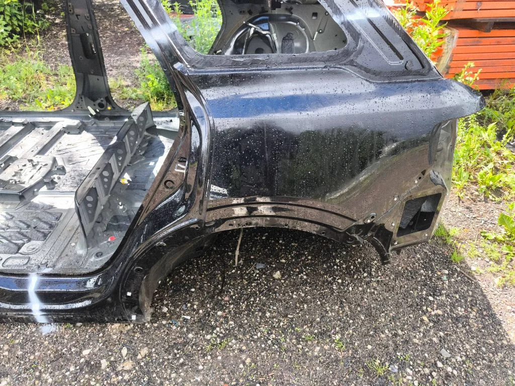 Rear quarter panel – left