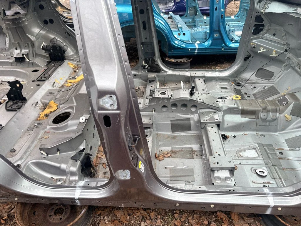 Kerepost (keskmine) – Land Rover Evoque I (2011-2018)