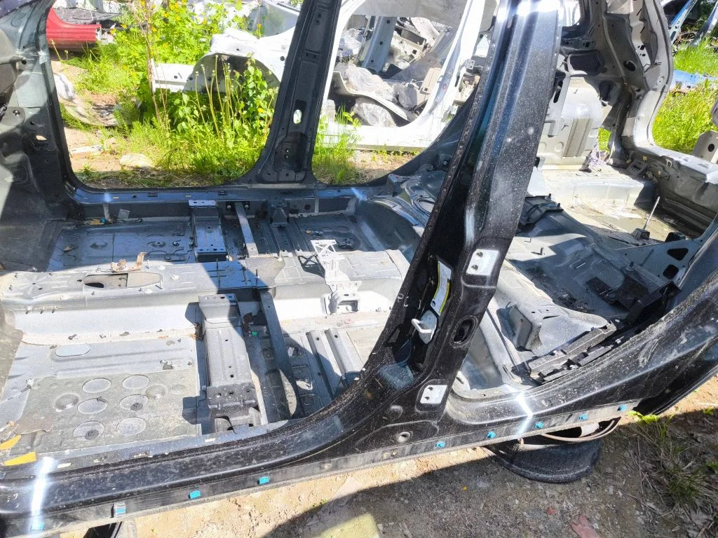 Kerepost (keskmine) – Jeep Grand Cherokee (2010-2021)