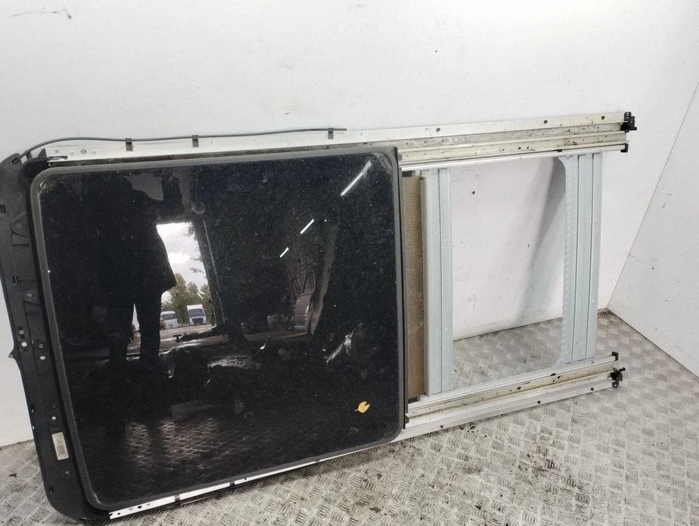 Sunroof set A0629070042