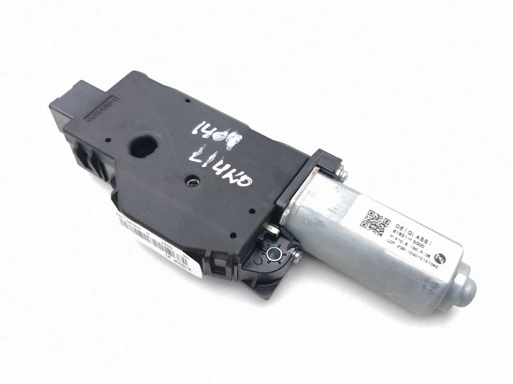 Sunroof motor/actuator 81631G5000