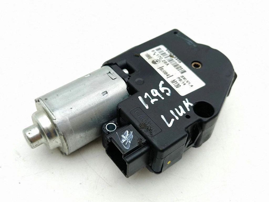 Jumta lūkas motoriņš/piedziņa 6117026A