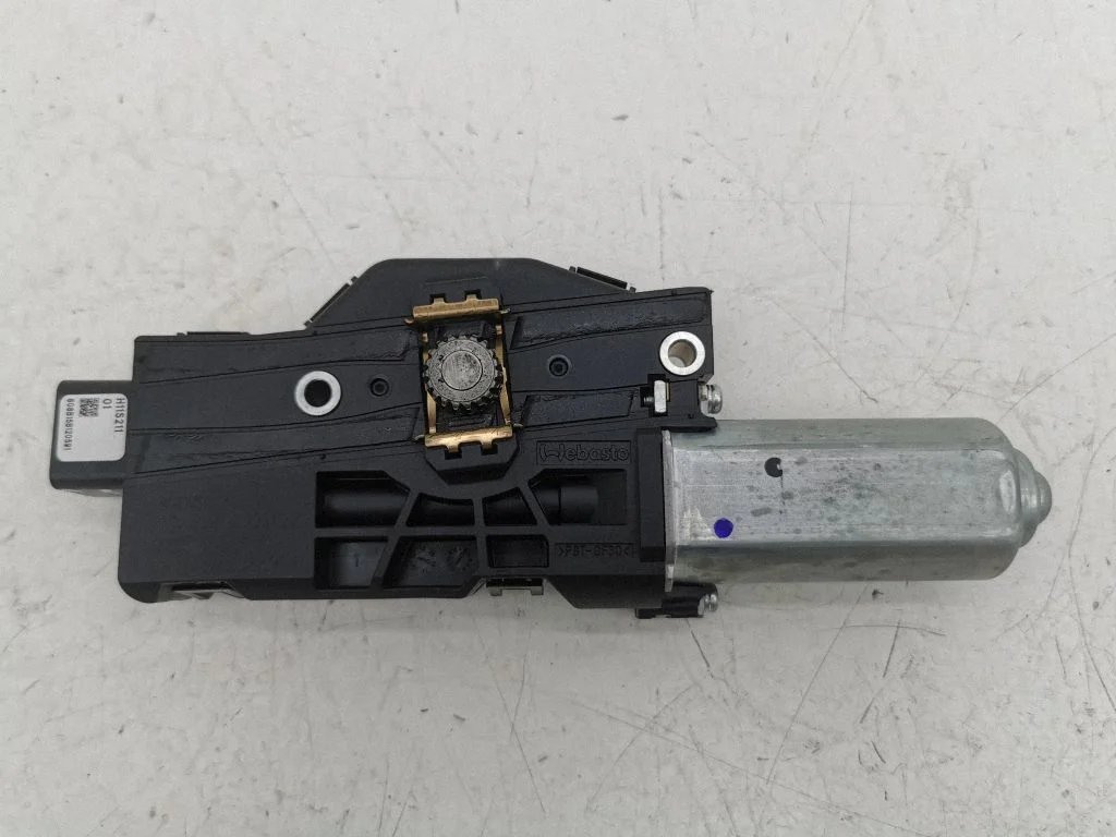 Sunroof motor/actuator – Mitsubishi Outlander (2013-2021)