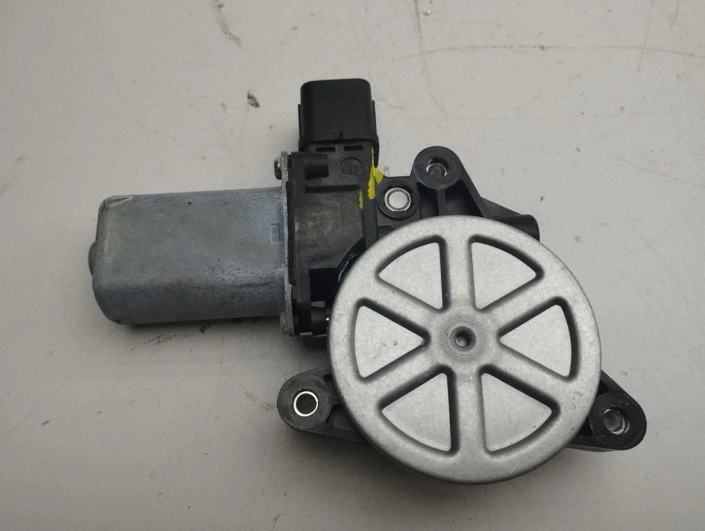 Sunroof motor/actuator – Tesla Model S (2012-)