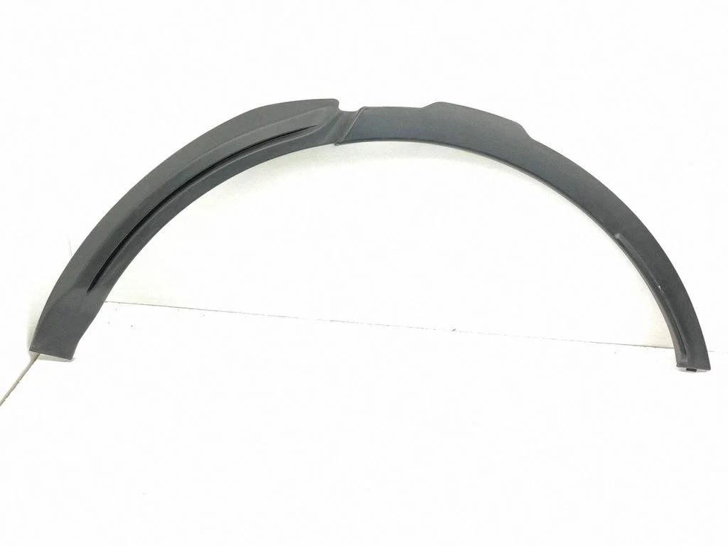 Nakładka nadkola tylnego BJ32290E23AE