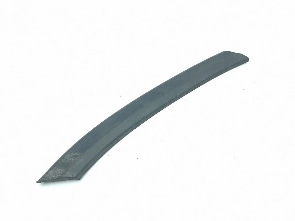 Rear arch trim 575854990
