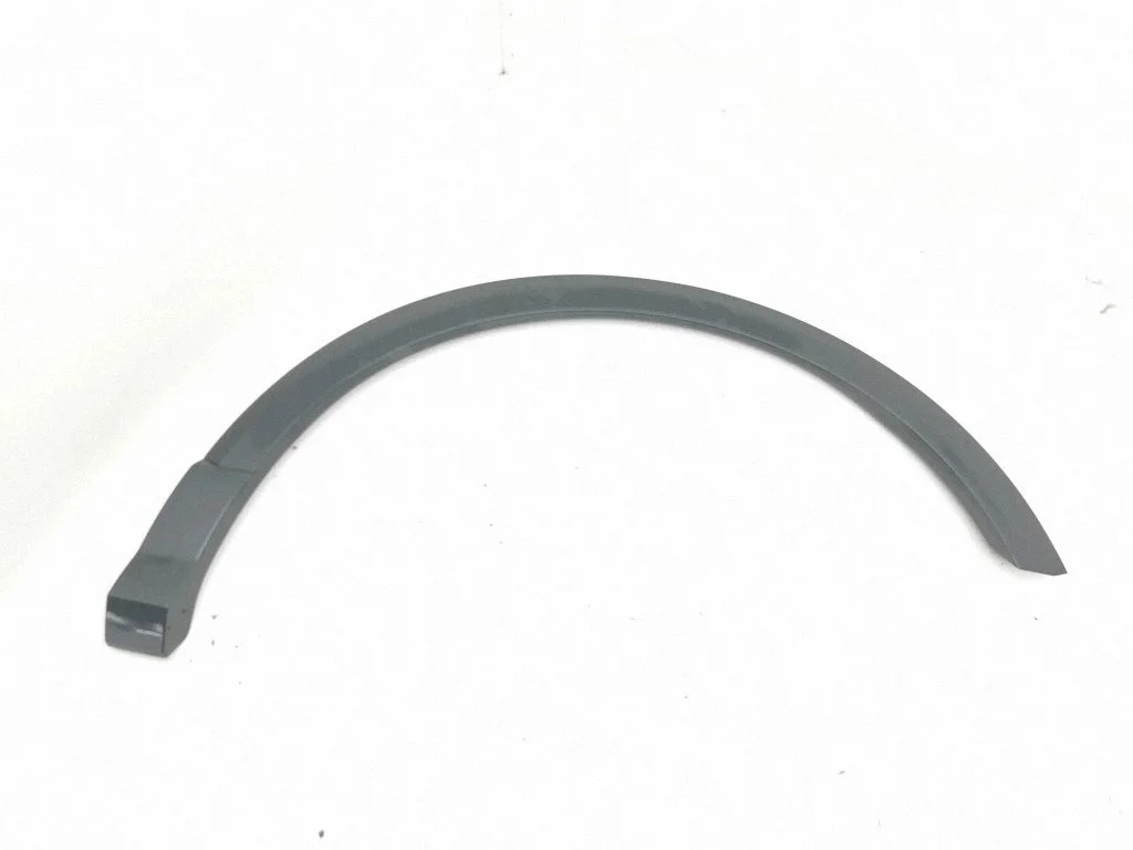 Rear arch trim – left