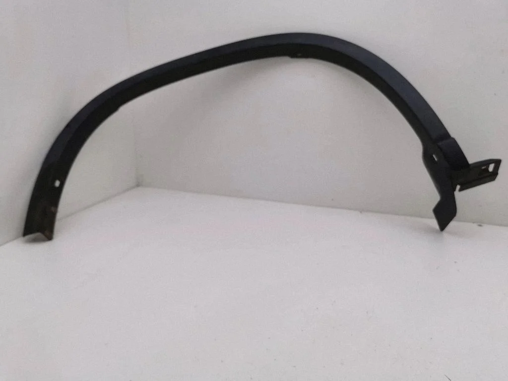 Rear arch trim 76856JG00A