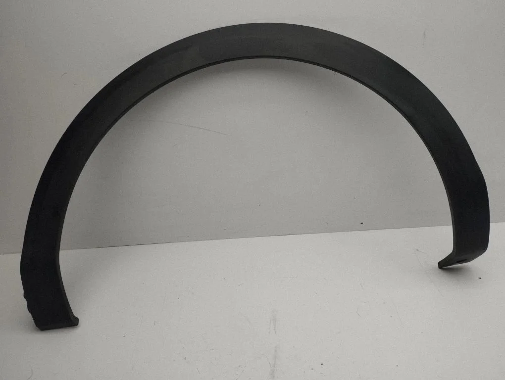 Rear arch trim 9831344880