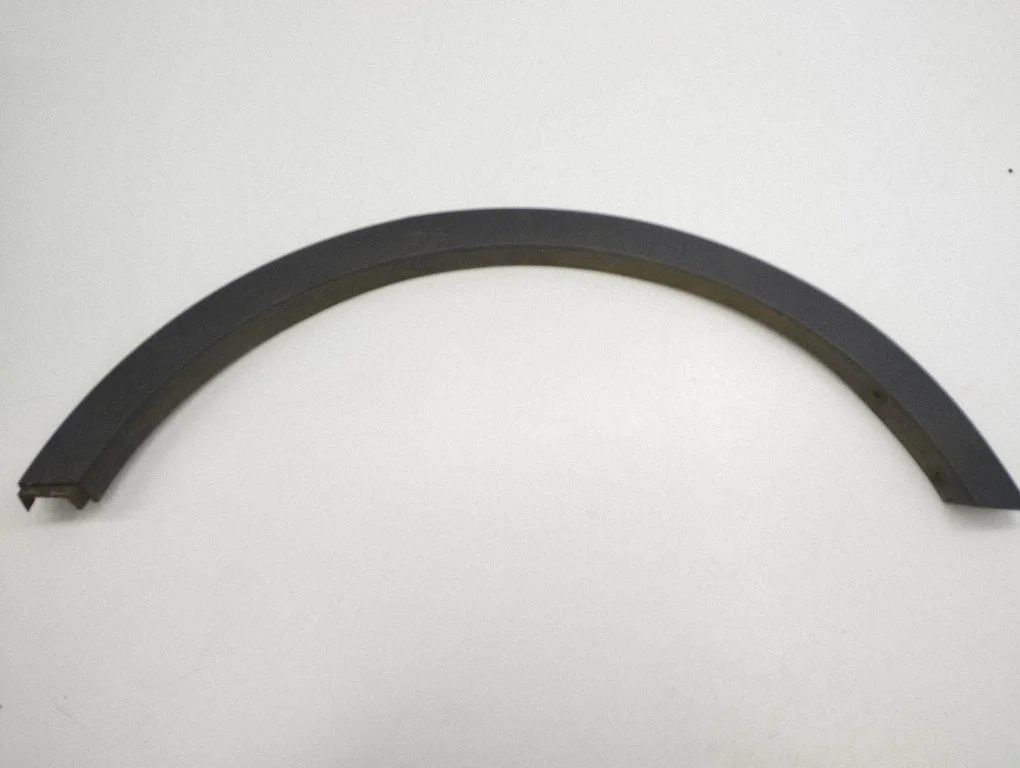 Rear arch trim S26969