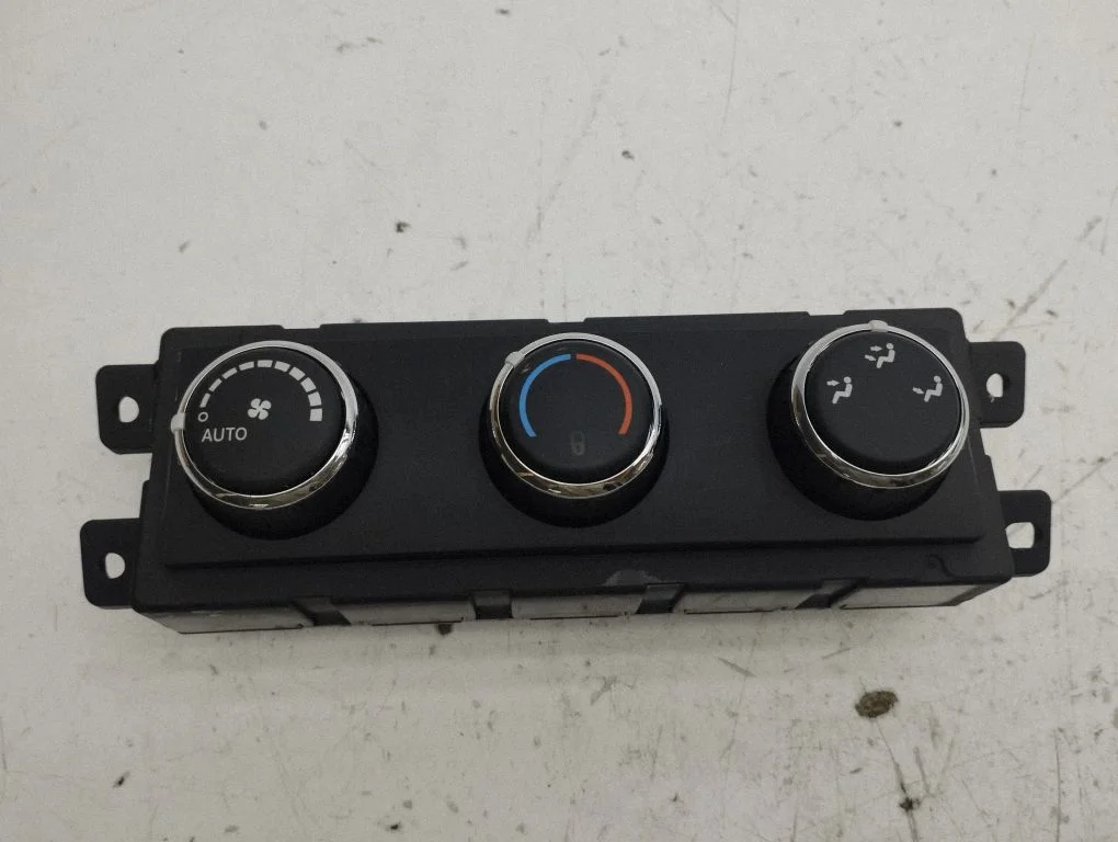 Climate control unit 55111812AD