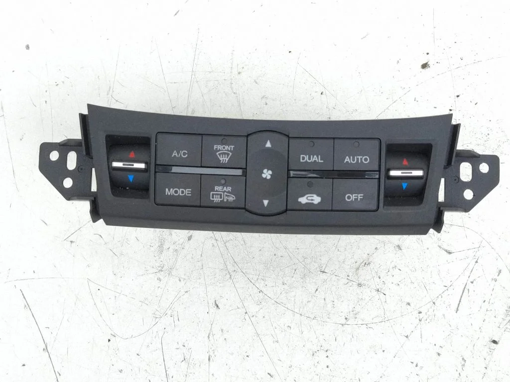 Climate control unit – Honda Accord (2008-2016)