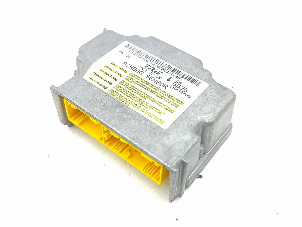 Drošības spilvenu vadības bloks A1698206626