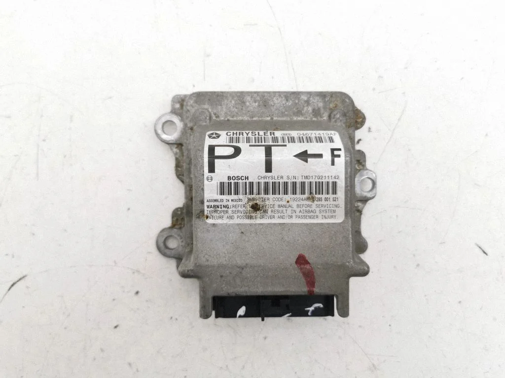 Drošības spilvenu vadības bloks 04671419AF