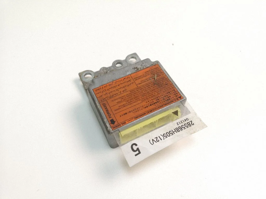 Drošības spilvenu vadības bloks 285568H505