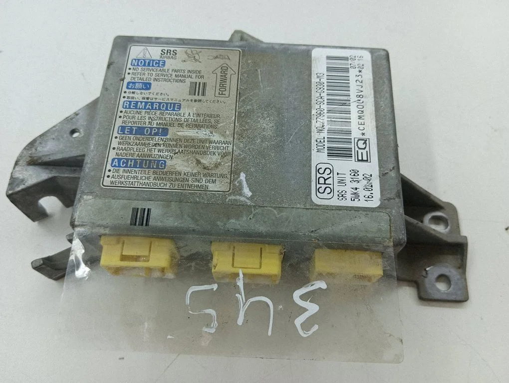 Airbag control unit/module – Honda CR-V (2002-2006)