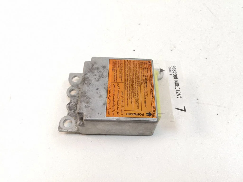 Drošības spilvenu vadības bloks – Nissan X-Trail T30 (2001-2007)