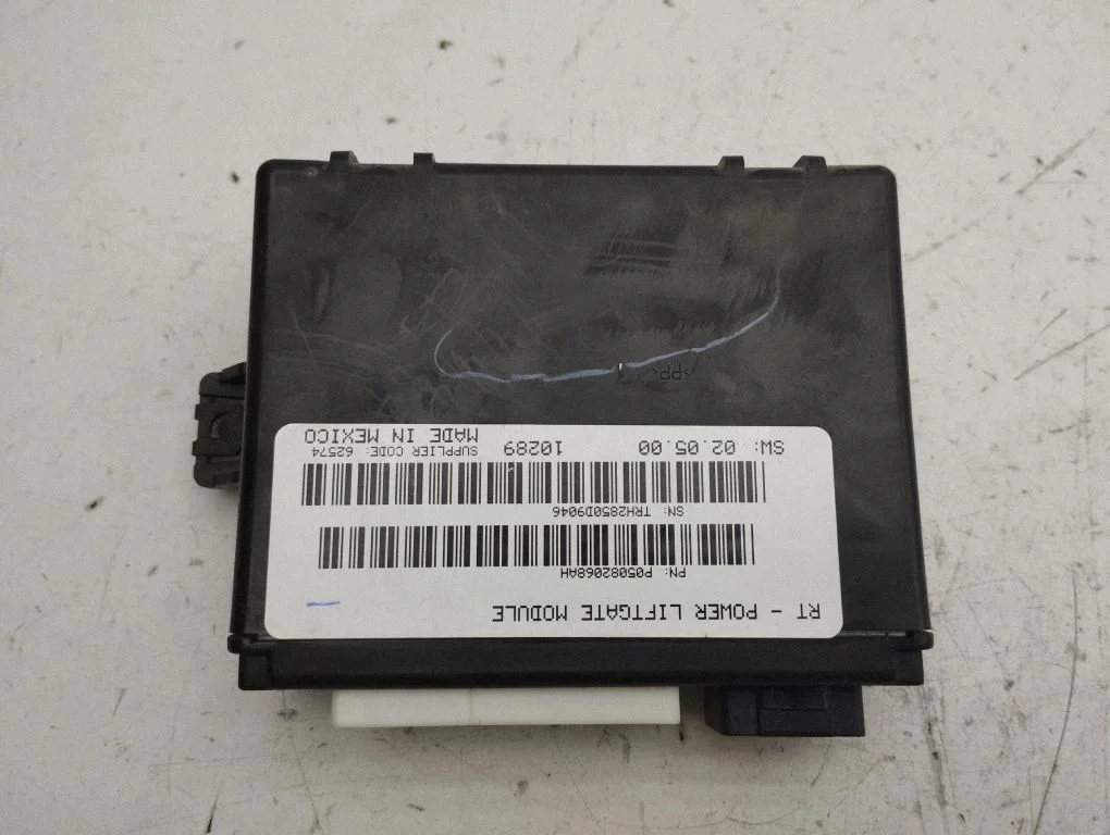 Tailgate/trunk control unit/module P05082068AH