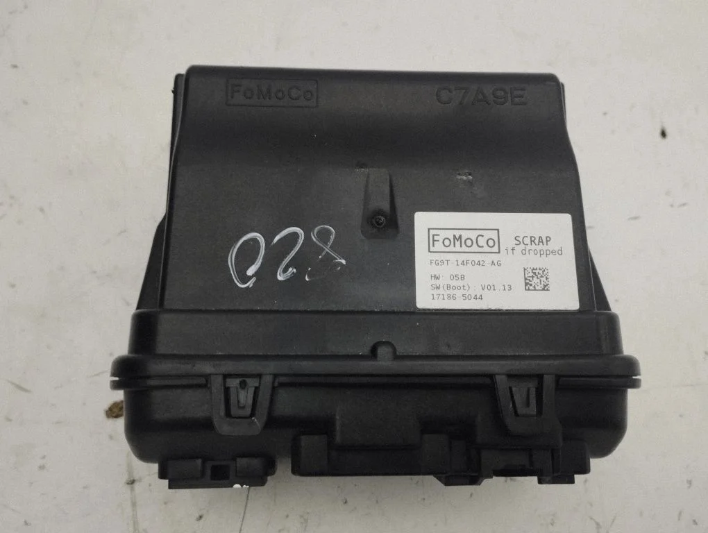 Tailgate/trunk control unit/module FG9T14F042AG