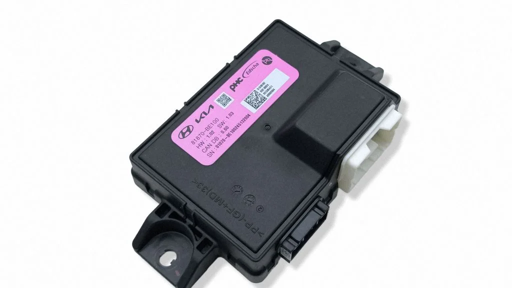 Tailgate/trunk control unit/module 81870BE100