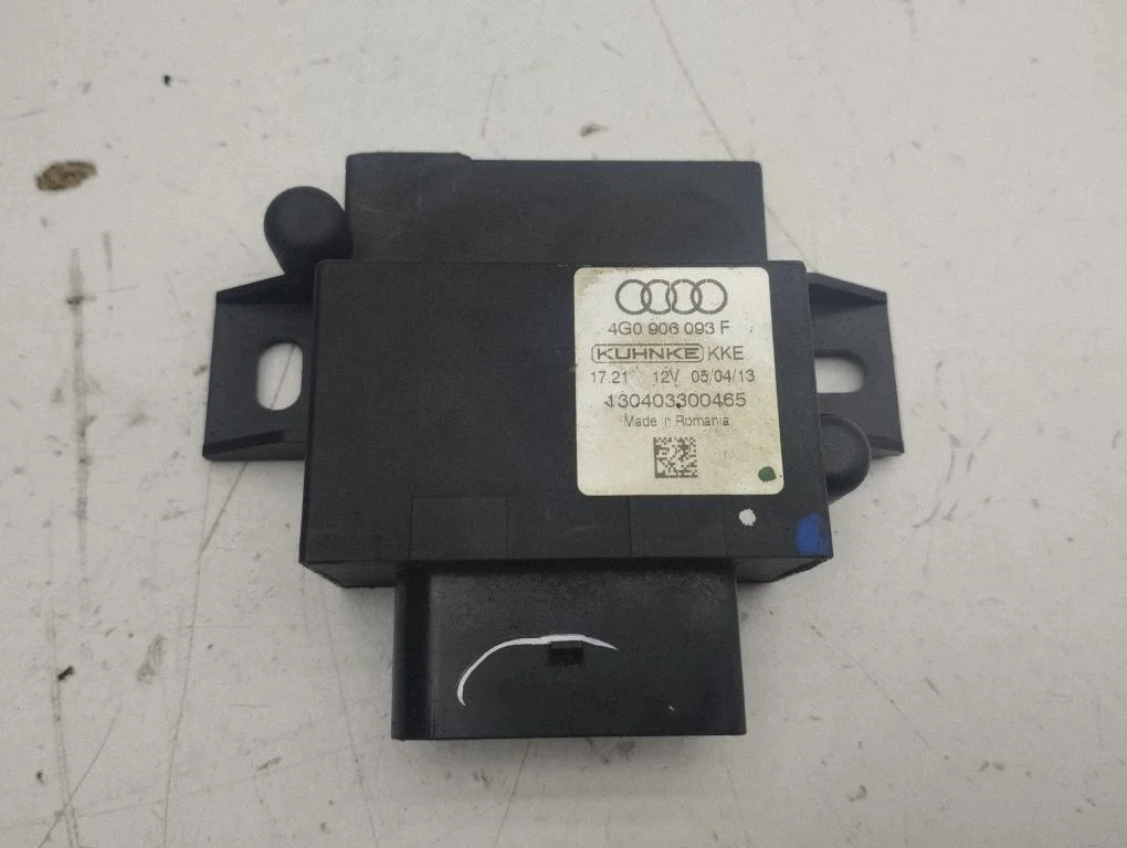 Kütusepumba juhtplokk – Audi A7 S7 4G (2011-2017)