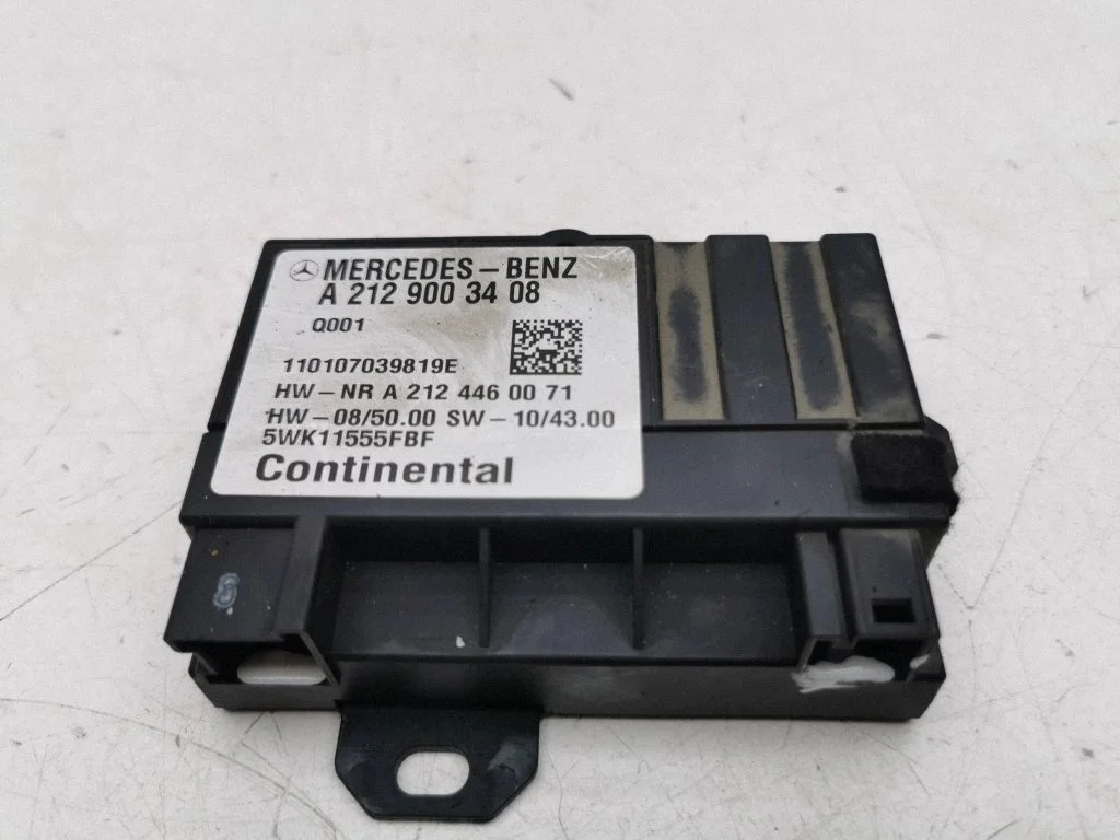 Fuel injection pump control unit/module – Mercedes-Benz C-Class AMG W204 (2007-2014)
