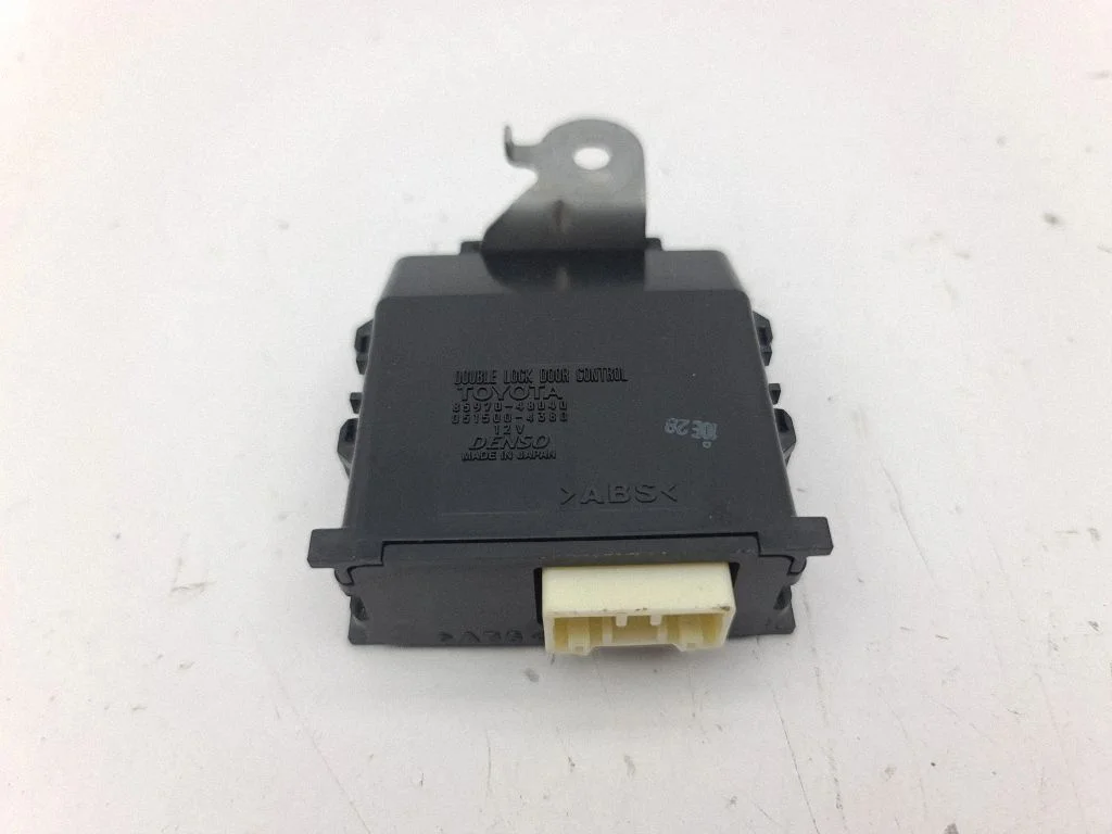 Kesklukustuse juhtplokk – Toyota Corolla E210 E21 (2018-)