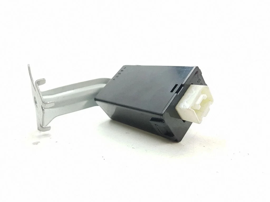 Door central lock control unit/module EG52675DZ