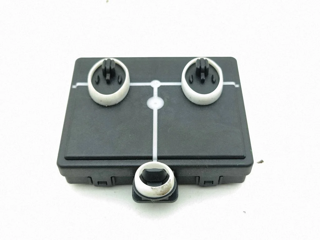 Door central lock control unit/module 9853063580