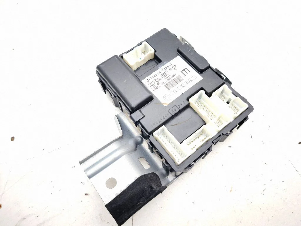Door central lock control unit/module 284B1CD720