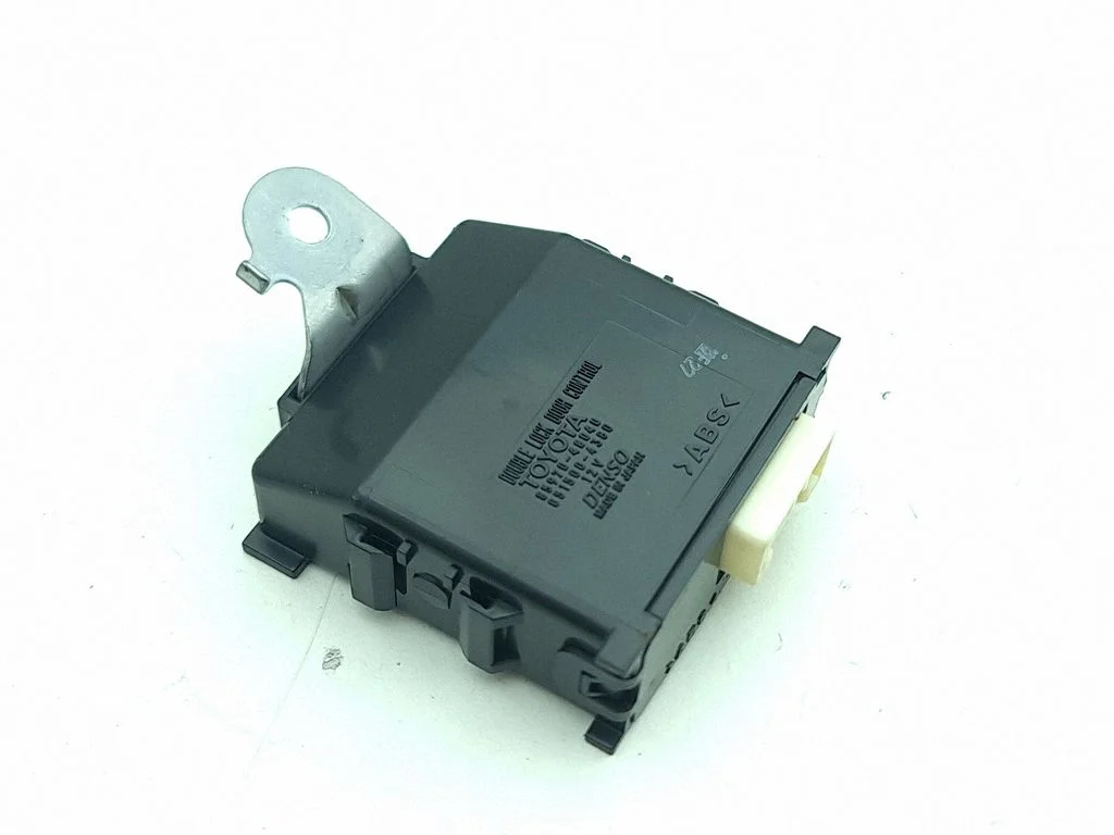 Kesklukustuse juhtplokk – Toyota Corolla E210 E21 (2018-)