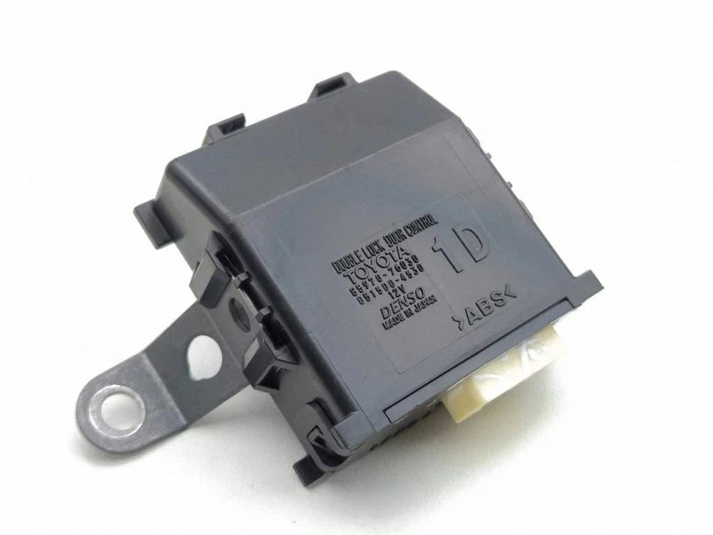Door central lock control unit/module – Lexus UX (2018-)
