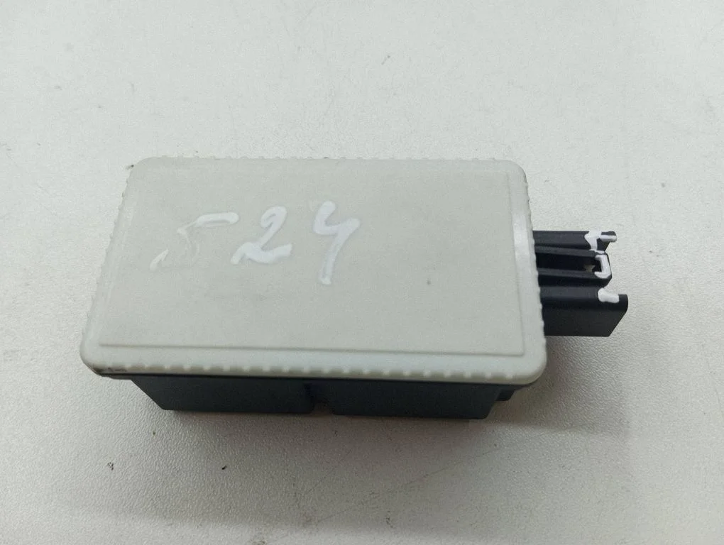 Door central lock control unit/module 31268992