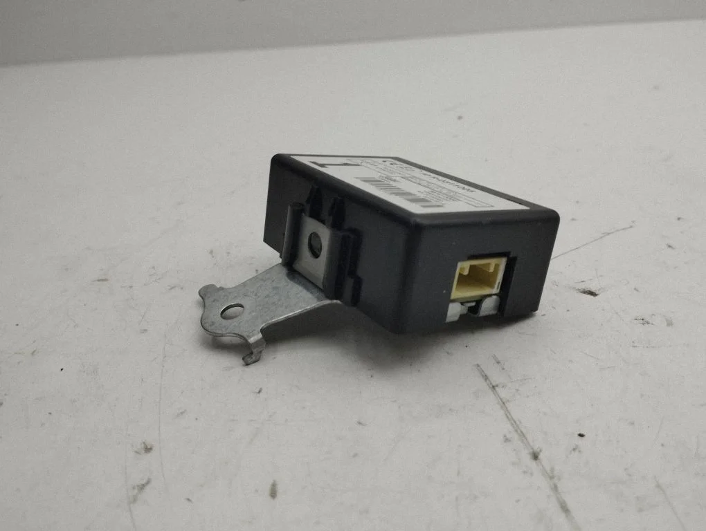 Door central lock control unit/module 897410D080