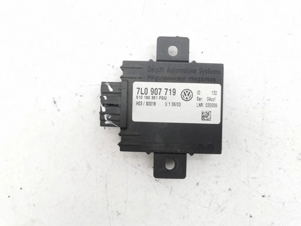 Alarm control unit/module 7L0907719