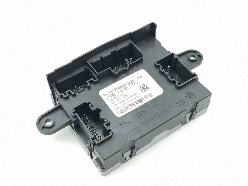 Door control unit/module – Jaguar I-Pace (2018-)