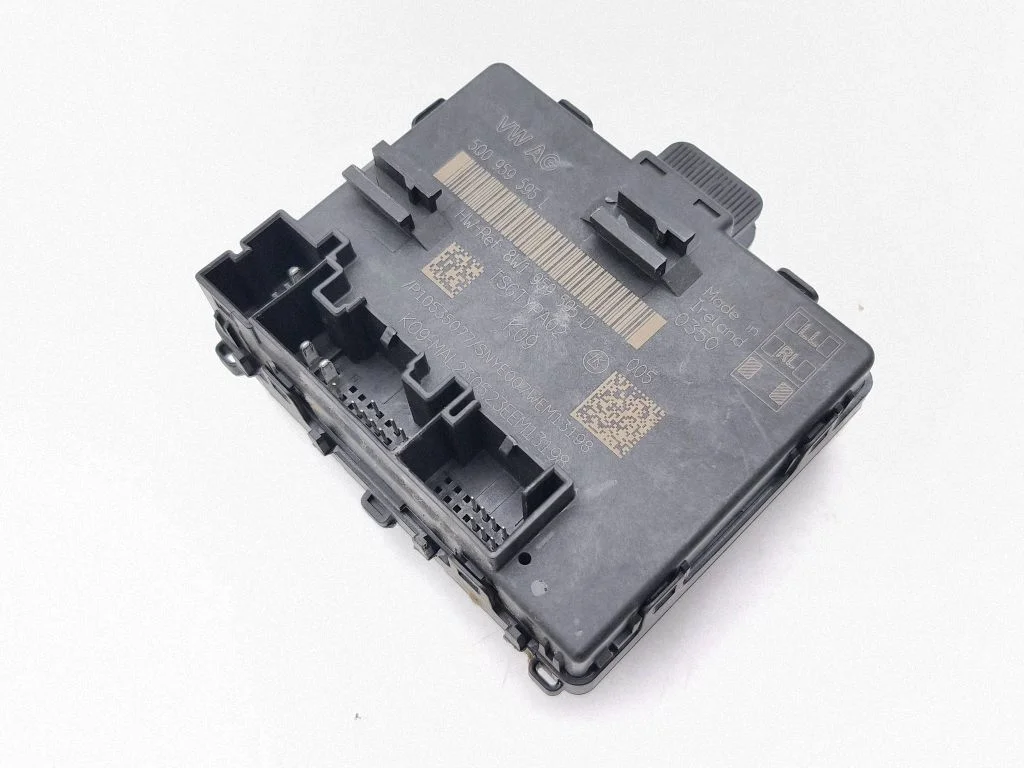 Durvju elektronikas vadības bloks 5Q0959595L