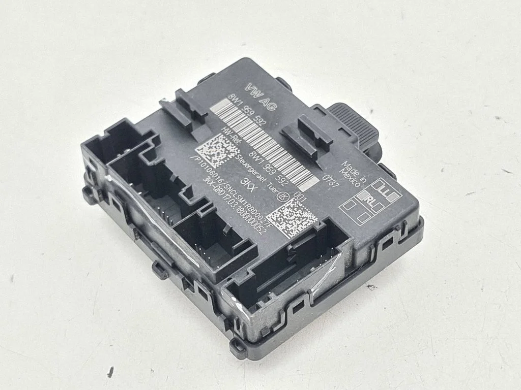 Durvju elektronikas vadības bloks 8W1959592