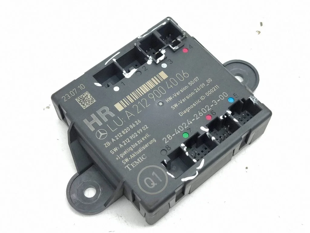 Durvju elektronikas vadības bloks – Mercedes-Benz GLK klase (X204) (2008-2016)
