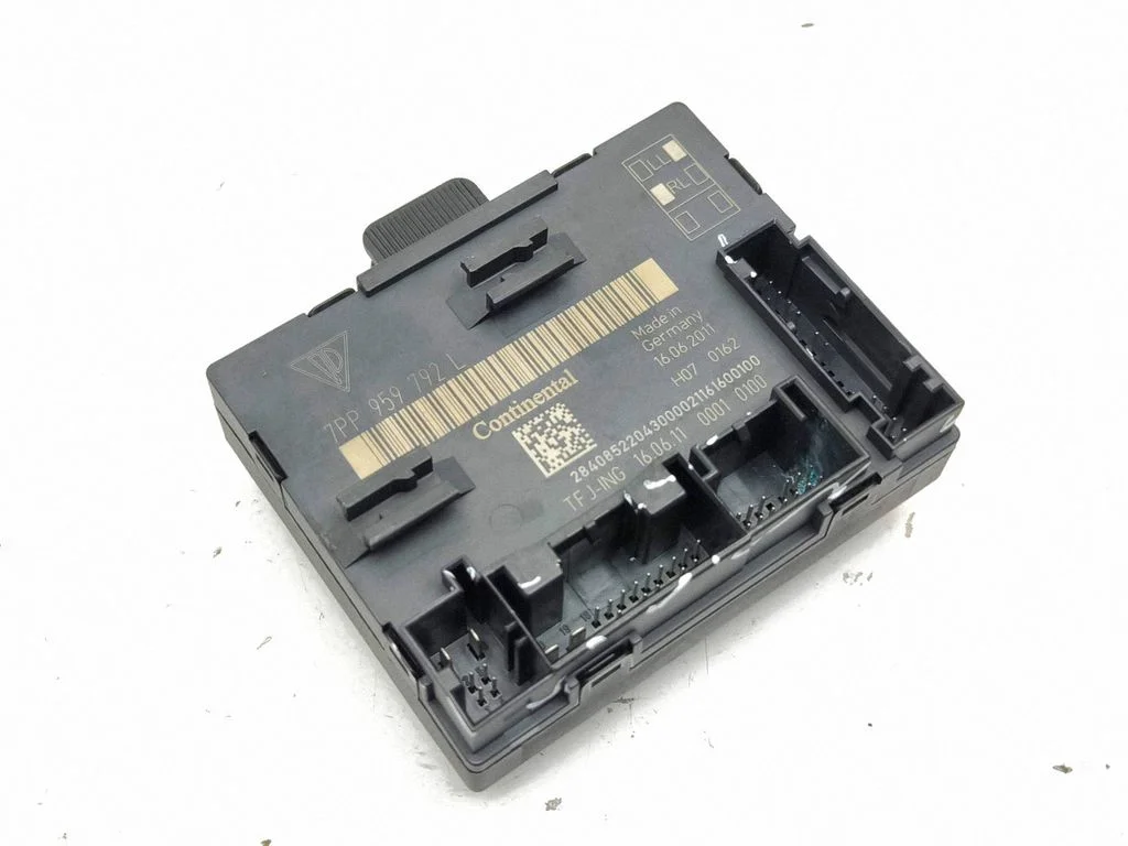 Durvju elektronikas vadības bloks 7PP959792L